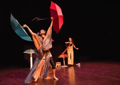 Rêves en corps : spectacle de théâtre petite enfance